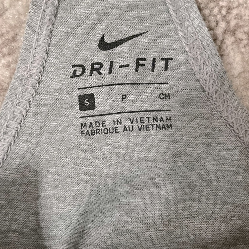 Women’s Chicago Cubs Nike Performance Tank Top - Picture 6 of 6